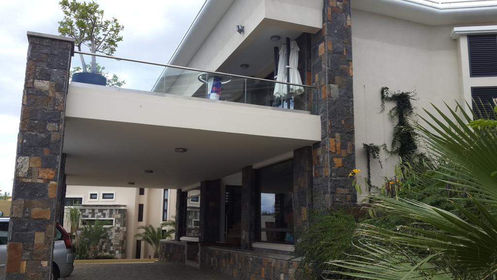 Villasun Luxury Apartments & Villas Flic en Flac Luaran gambar